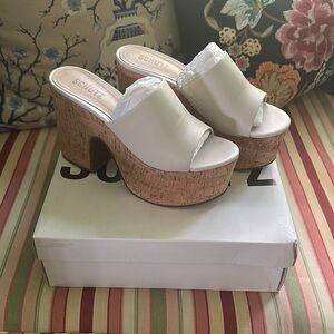 SCHUTZ PLATFORM DALLE SANDALS (NEW)
